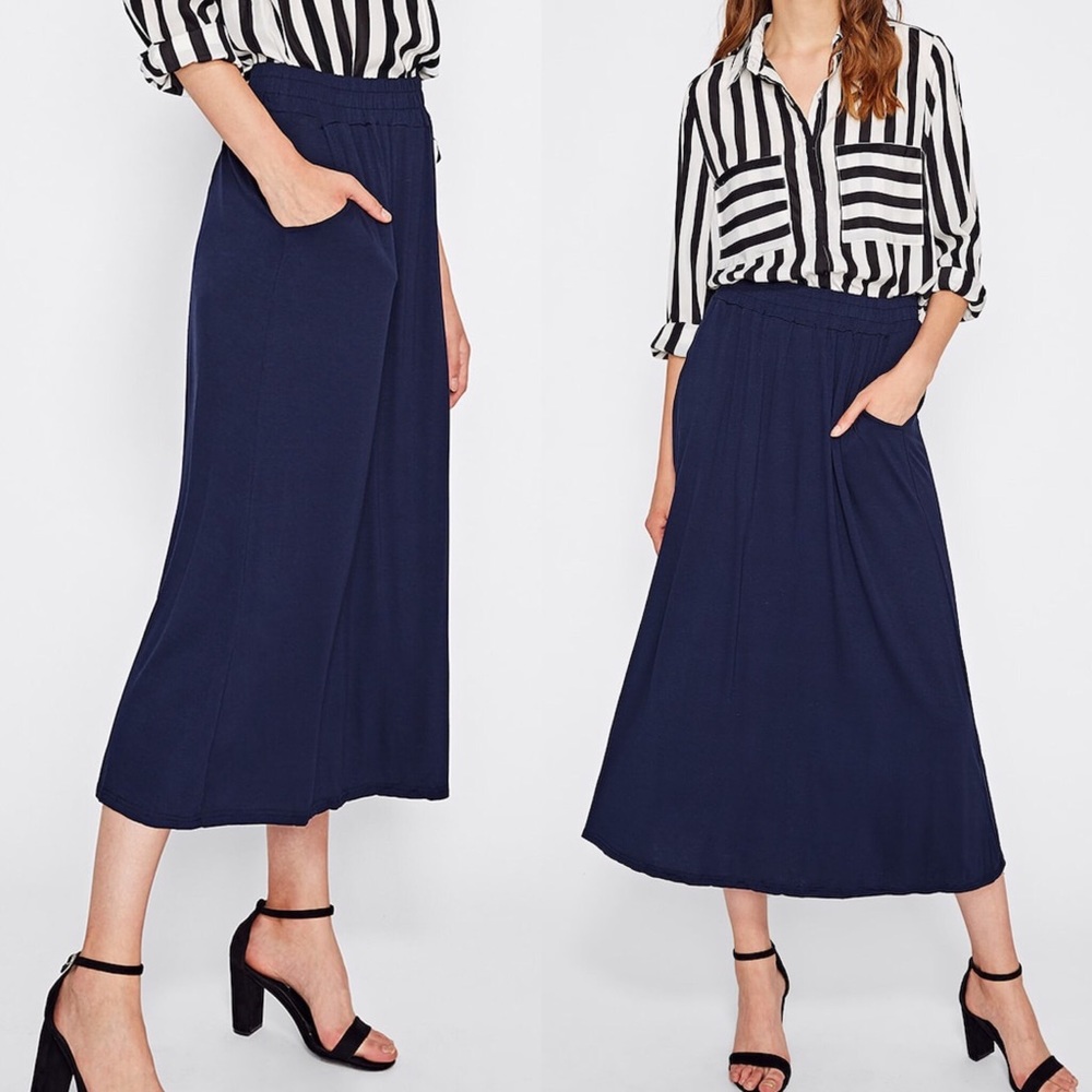 🆕Blue crinkle swing midi skirt - Picture 2 of 7